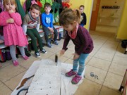 Šroubujeme, zatloukáme, vrtáme a řežeme -polytechnika ve školce